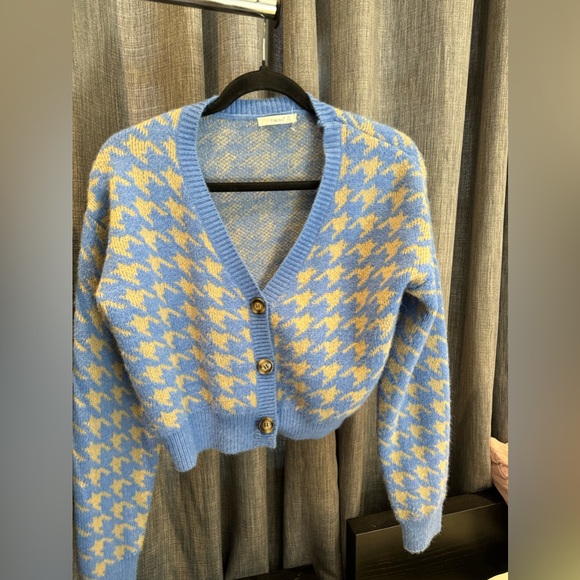 Cropped sweater - Picture 1 of 3